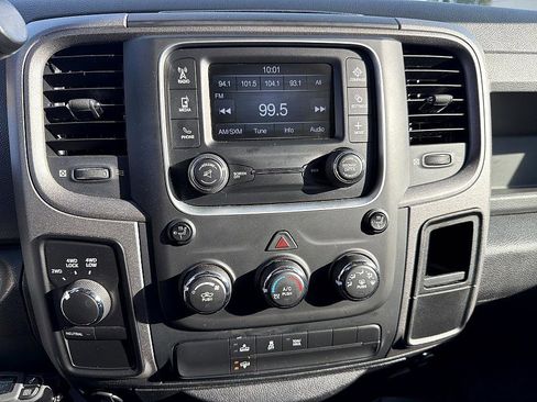 Used 2013 RAM 1500 Express image 17