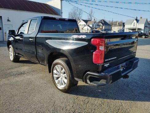 Used 2022 Chevrolet Silverado 1500 Custom image 5