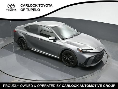 Used 2025 Toyota Camry SE FWD image 41