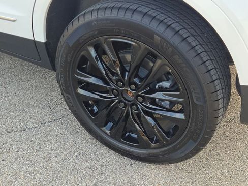 New 2025 Cadillac XT5 Premium Luxury w/ LPO, Blue Accent Package image 15