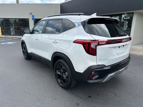 New 2026 Kia Seltos EX w/ EX Sunroof Package image 8