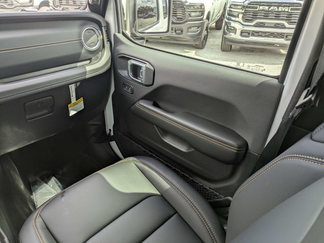 New 2027 Jeep Wrangler Unlimited Sahara AWD/4WD image 17