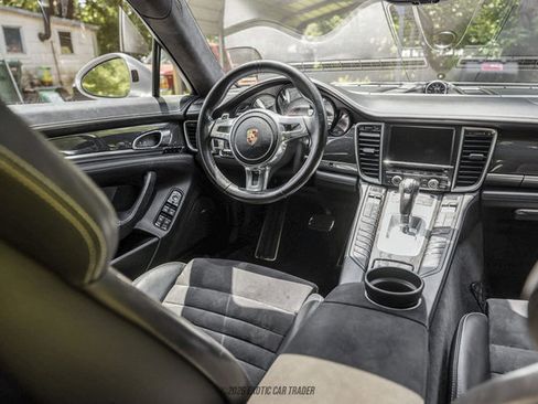 Used 2016 Porsche Panamera GTS AWD/4WD image 61