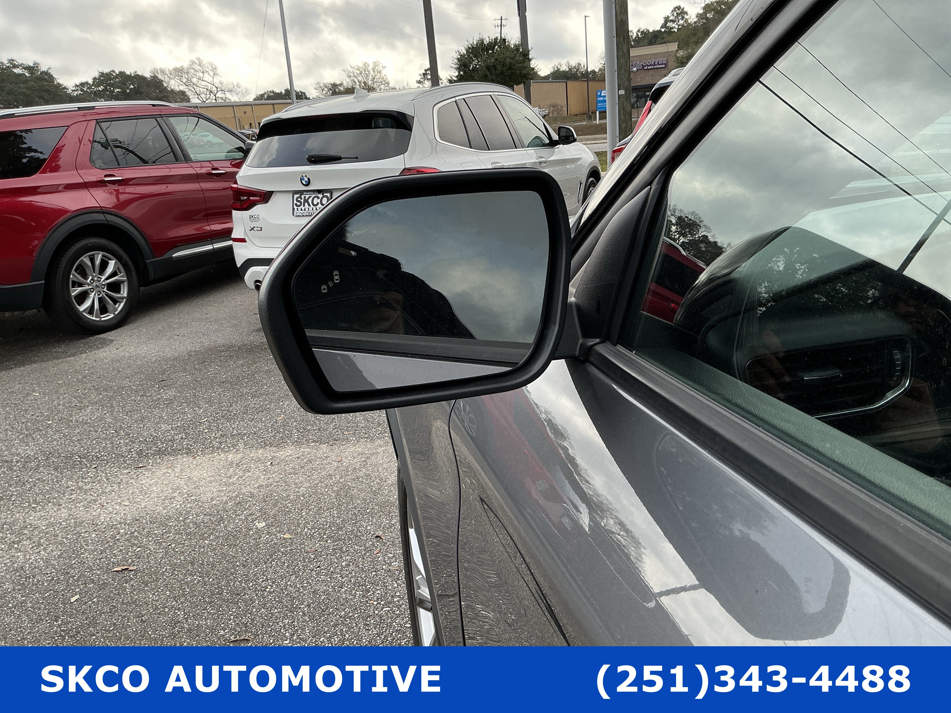Used 2022 Ford Explorer Limited AWD/4WD image 10