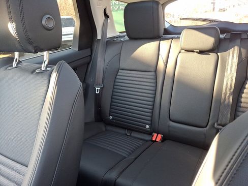 New 2025 Land Rover Discovery Sport S image 15