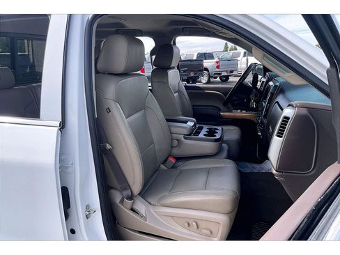 Used 2018 Chevrolet Silverado 1500 LTZ w/ LTZ Plus Package AWD/4WD image 8