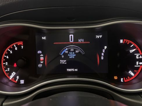 Used 2020 Dodge Durango SXT image 19