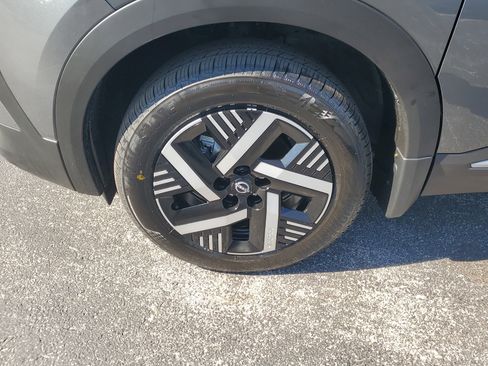 New 2026 Nissan Kicks SV w/ Cold Weather Package FWD image 4