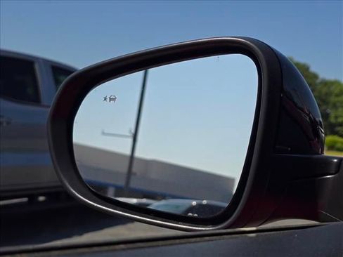 New 2026 Chevrolet Trax RS w/ Sunroof Package FWD image 27