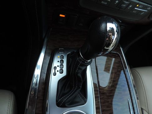 Used 2020 Nissan Armada SL w/ Premium Package image 27