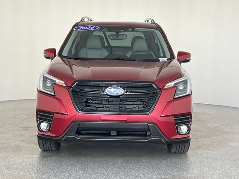 Certified 2024 Subaru Forester Limited AWD/4WD image 10