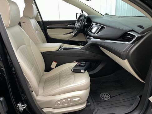Certified 2022 Buick Enclave Avenir w/ Avenir Technology Package AWD/4WD image 42