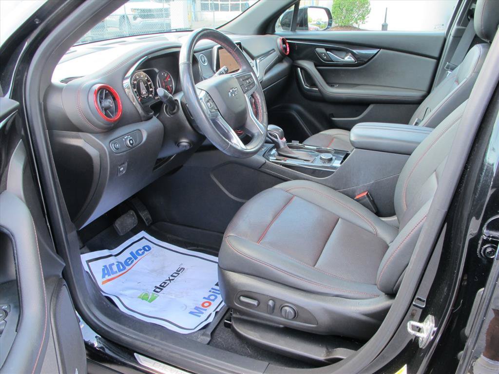 Used 2021 Chevrolet Blazer RS w/ Enhanced Convenience Package FWD image 9