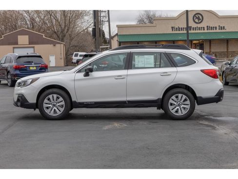 Used 2019 Subaru Outback 2.5i image 6