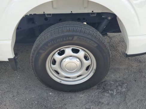 Used 2024 Ford F150 XL RWD image 5