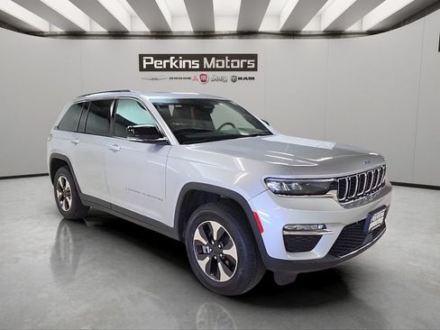 Certified 2024 Jeep Grand Cherokee Limited 4xe AWD/4WD image 8