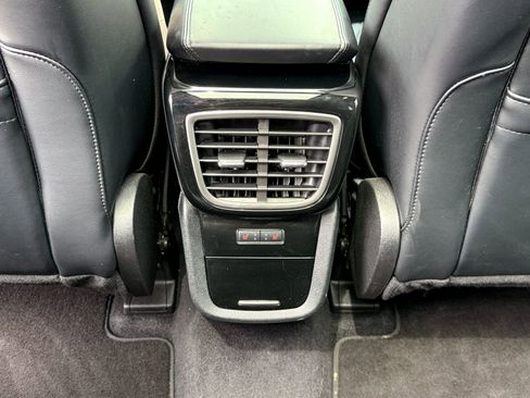 Used 2023 Lincoln Nautilus Reserve w/ Equipment Group 202A AWD/4WD image 21