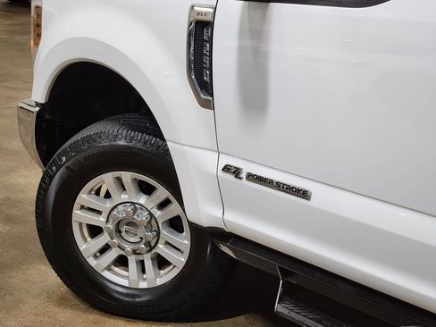 Used 2018 Ford F250 XLT w/ XLT Value Package image 23
