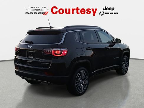 Used 2023 Jeep Compass Limited w/ Elite Group image 3