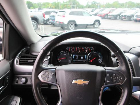 Used 2020 Chevrolet Tahoe LT AWD/4WD image 34