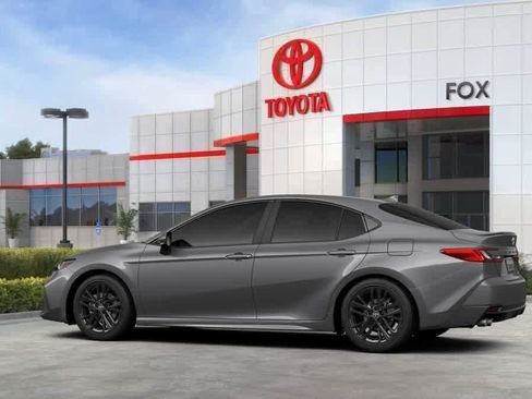 New 2026 Toyota Camry SE w/ Convenience Package FWD image 5