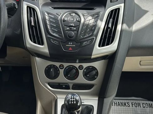 Used 2014 Ford Focus SE image 32