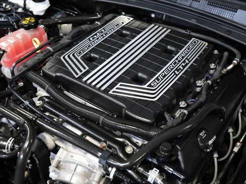 Used 2018 Chevrolet Camaro ZL1 RWD image 43