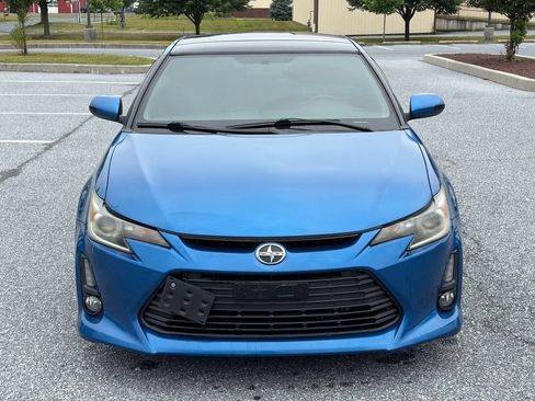 Used 2016 Scion tC FWD image 2
