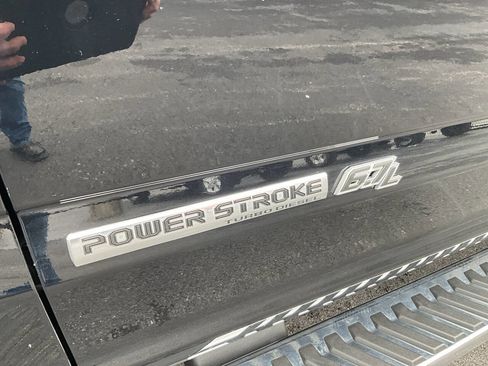 Used 2017 Ford F350 Lariat w/ Chrome Package image 46