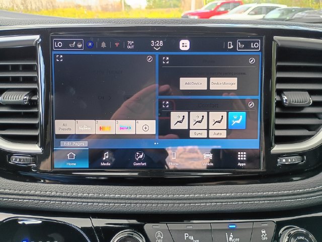 New 2027 Chrysler Pacifica Select FWD image 15