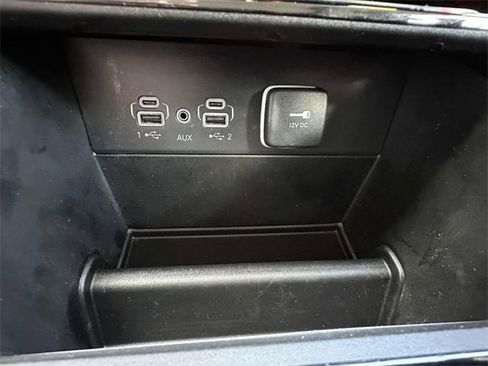 Used 2024 Jeep Grand Cherokee Limited image 15