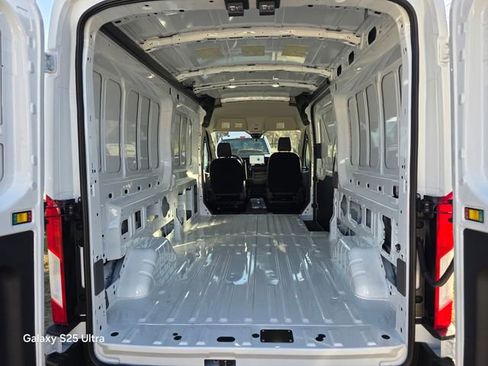 New 2026 Ford Transit 250 148 Medium Roof image 23