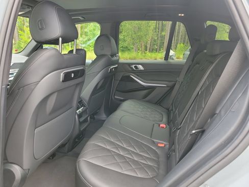 Used 2024 BMW X5 sDrive40i w/ M Sport Package RWD image 16