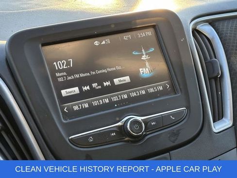 Used 2018 Chevrolet Malibu LS image 3