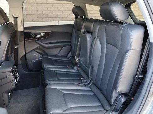 Used 2018 Audi Q7 3.0T Prestige w/ Prestige Package AWD/4WD image 23