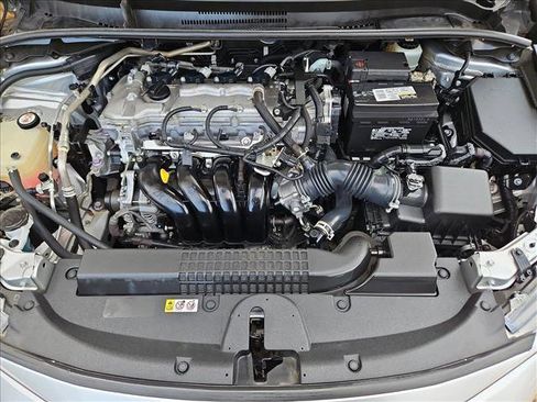 Used 2021 Toyota Corolla LE image 22