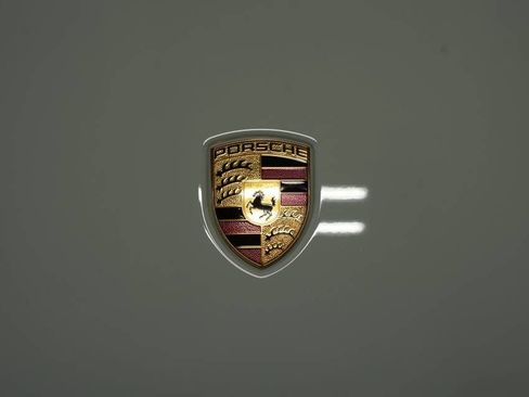 Certified 2025 Porsche Macan AWD/4WD image 29