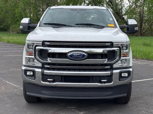Used 2022 Ford F350 XLT w/ XLT Premium Package AWD/4WD image 2
