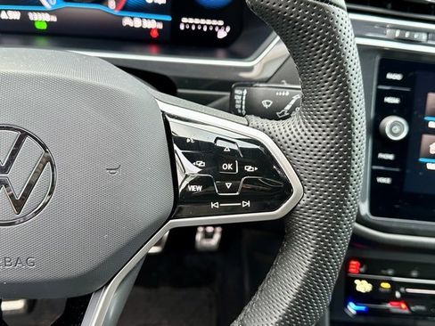 Certified 2024 Volkswagen Tiguan SE R-Line image 36