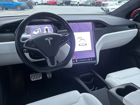 Used 2019 Tesla Model X Performance image 23