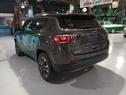 Used 2023 Jeep Compass Limited AWD/4WD image 10