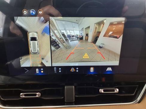 Used 2026 Chevrolet Equinox ACTIV w/ Convenience Package III image 30