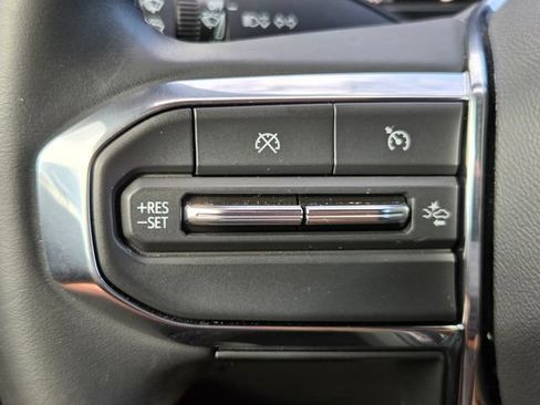 Used 2025 GMC Canyon Elevation RWD image 20