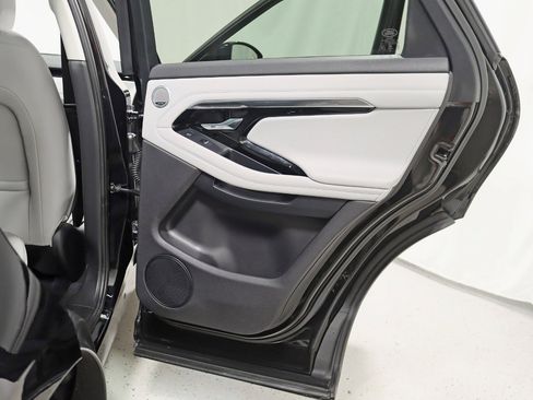 Used 2021 Land Rover Range Rover Evoque SE image 39