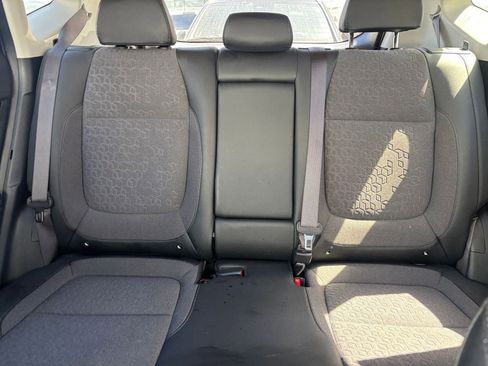 Used 2025 Kia Seltos S image 39