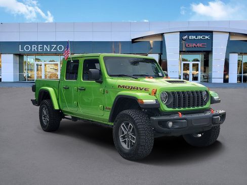 Used 2025 Jeep Gladiator Mojave AWD/4WD image 3