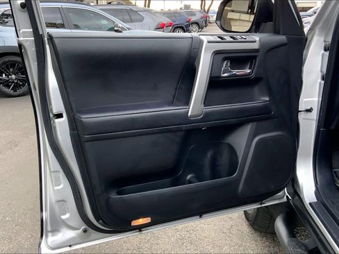 Used 2022 Toyota 4Runner SR5 image 20