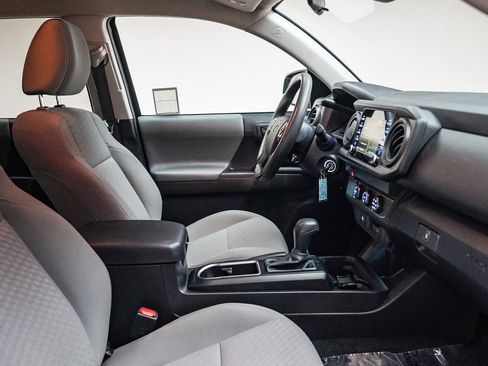 Used 2023 Toyota Tacoma SR image 17