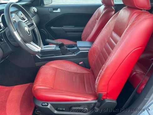 Used 2006 Ford Mustang GT RWD image 24