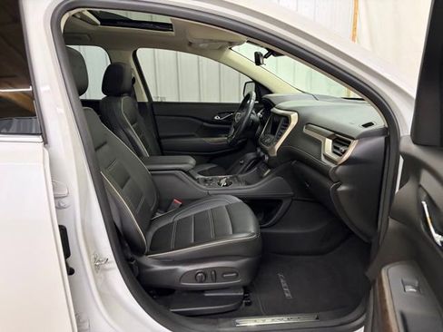 Used 2023 GMC Acadia Denali w/ Denali Ultimate Package AWD/4WD image 35